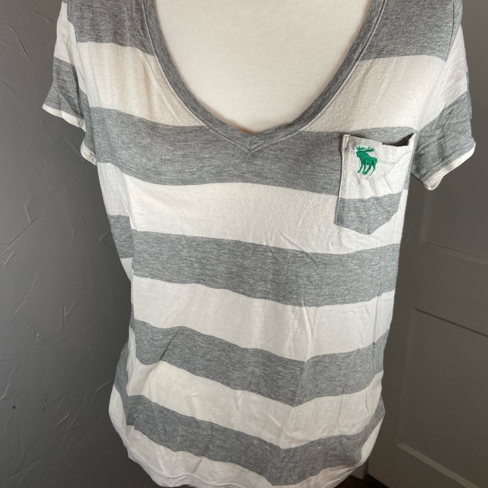 Vintage Abercrombie & Fitch Women's Short-Sleeve Tee